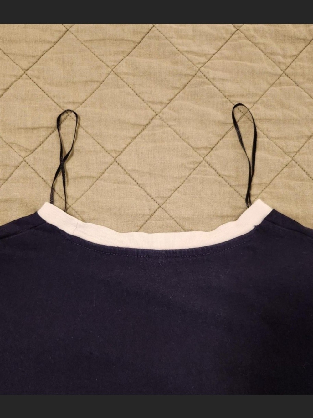 H&M Black Short-Sleeve Ringer Graphic Tee with White "Belle Ame" Crest Size M - Picture 7 of 8